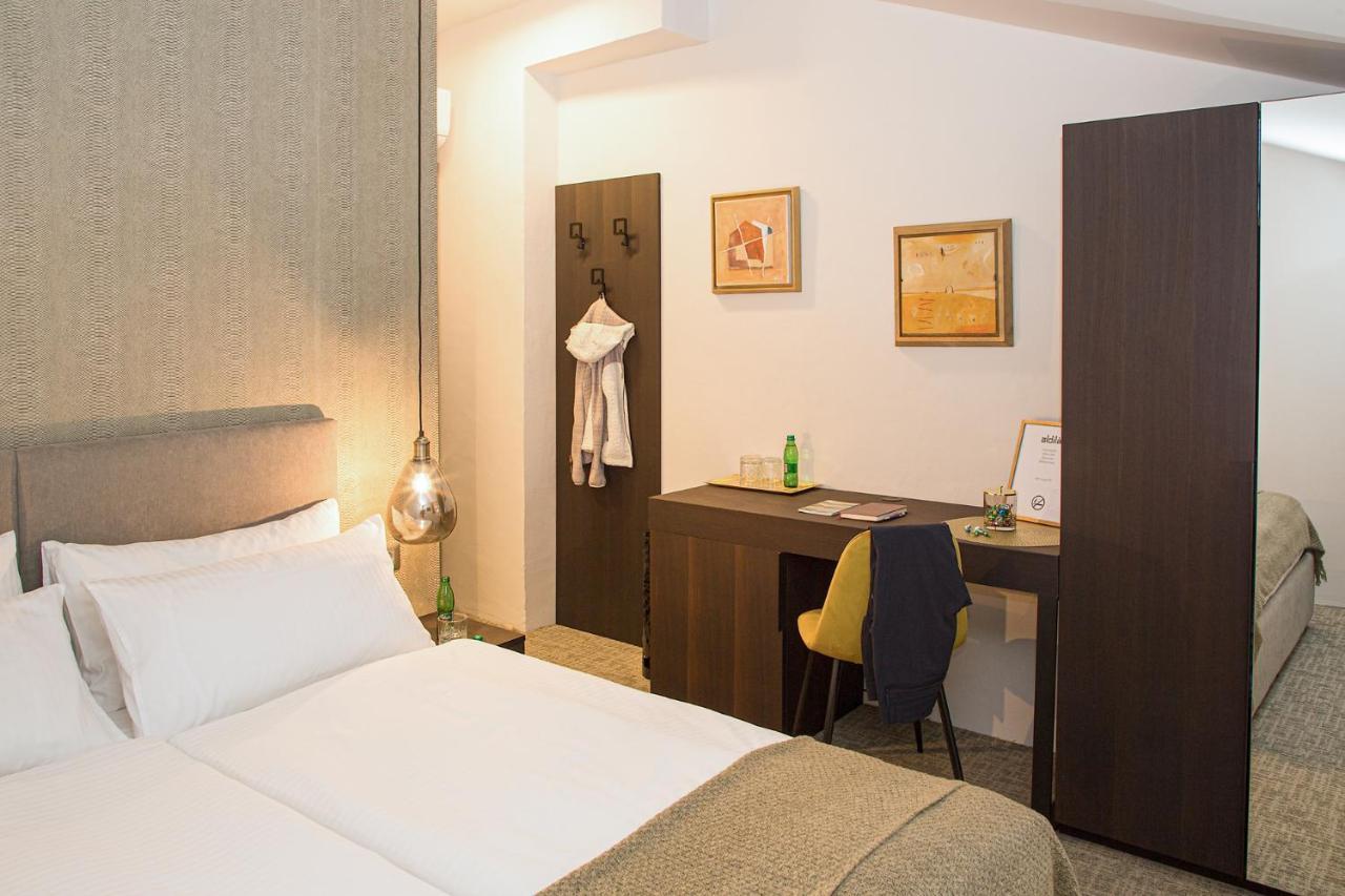 Aldila Art Rooms, Apartment And Vacation House Smartno ภายนอก รูปภาพ